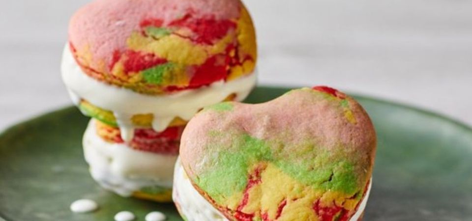 HEART SHAPED ICE-CREAM — LAKANTO MIDDLE EAST